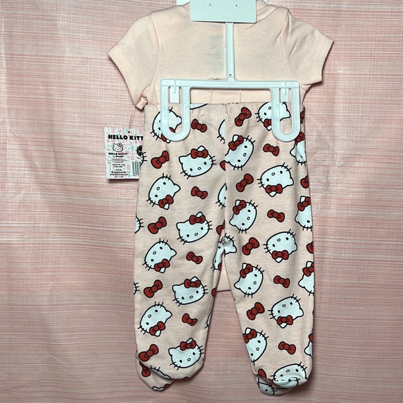 NWT 3 Piece Hello Kitty Baby Set - Picture 2 of 2